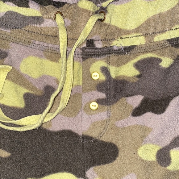 Jenni by Jennifer Moore•Green Camouflage•Medium - Picture 3 of 8